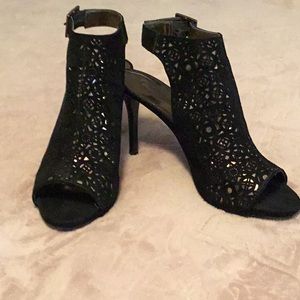 Carlos Heels by Carlos Santana